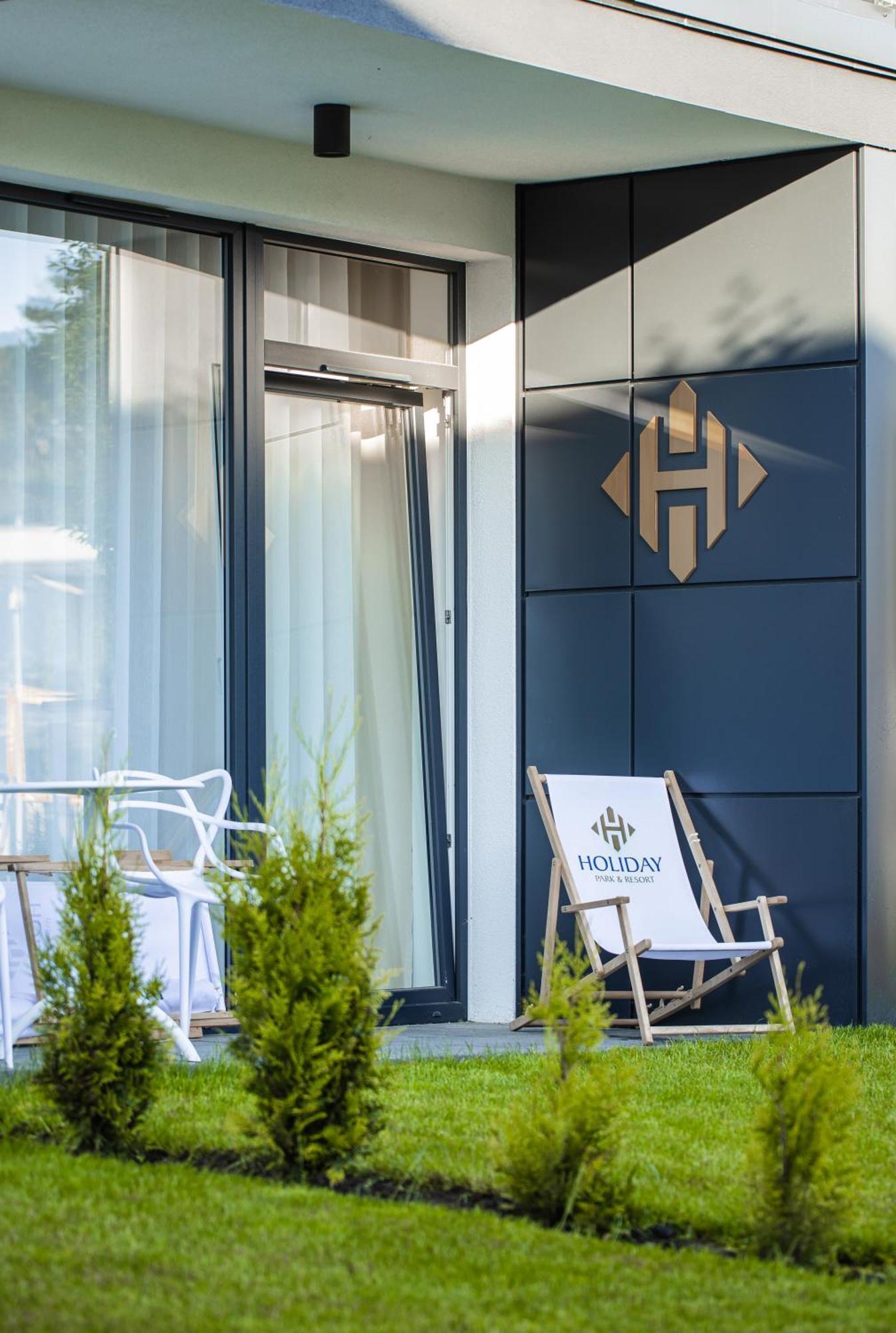 & - Calodniowe Animacje I Podgrzewany Basen W Cenie Holiday park