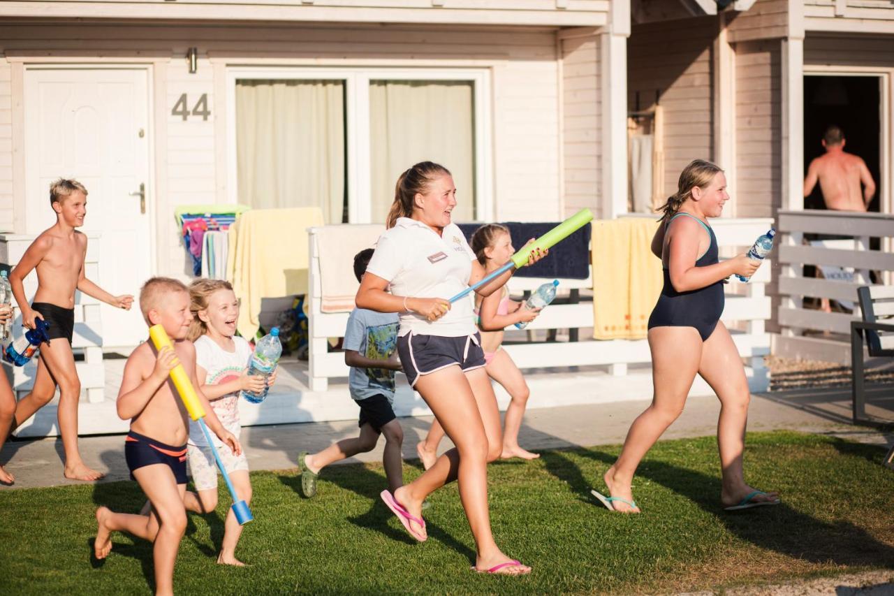 & - Calodniowe Animacje I Podgrzewany Basen W Cenie Holiday park